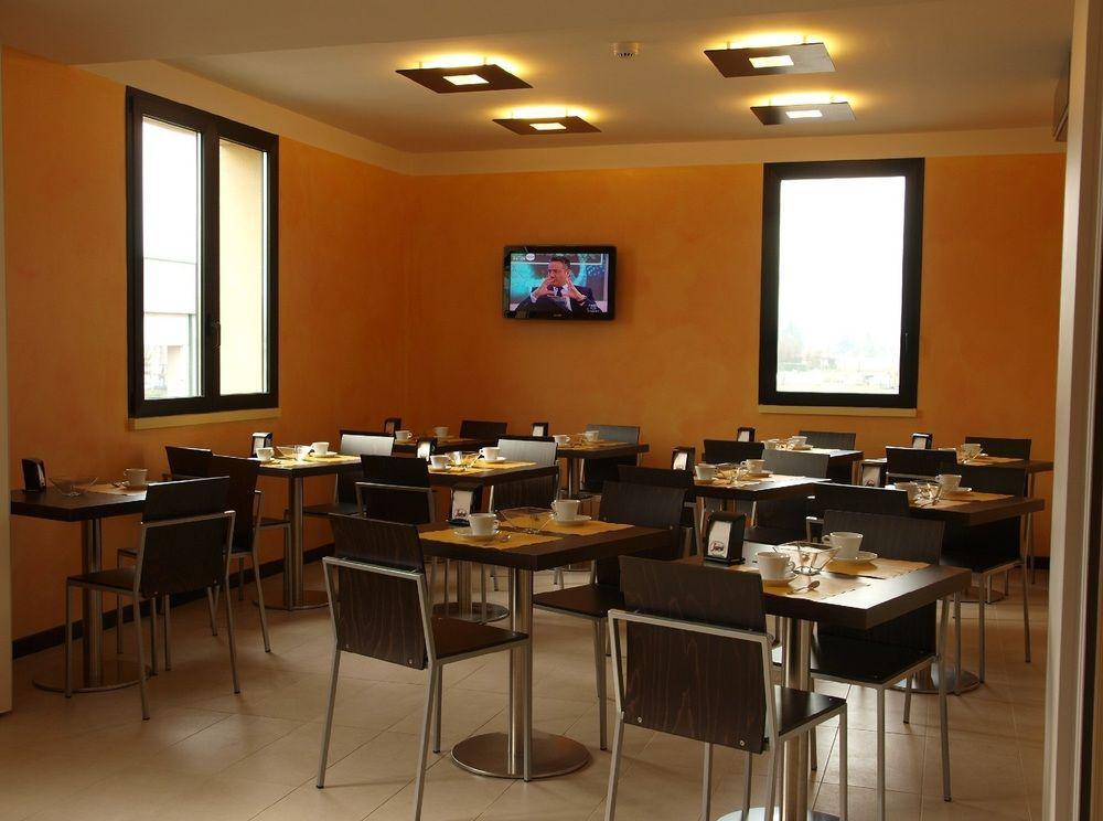 Hotel Corte Business Cavriago Exterior foto